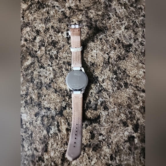Coach Boyfriend Watch With 34m Silver Face & Coach Signature Leather Band - Picture 2 of 2